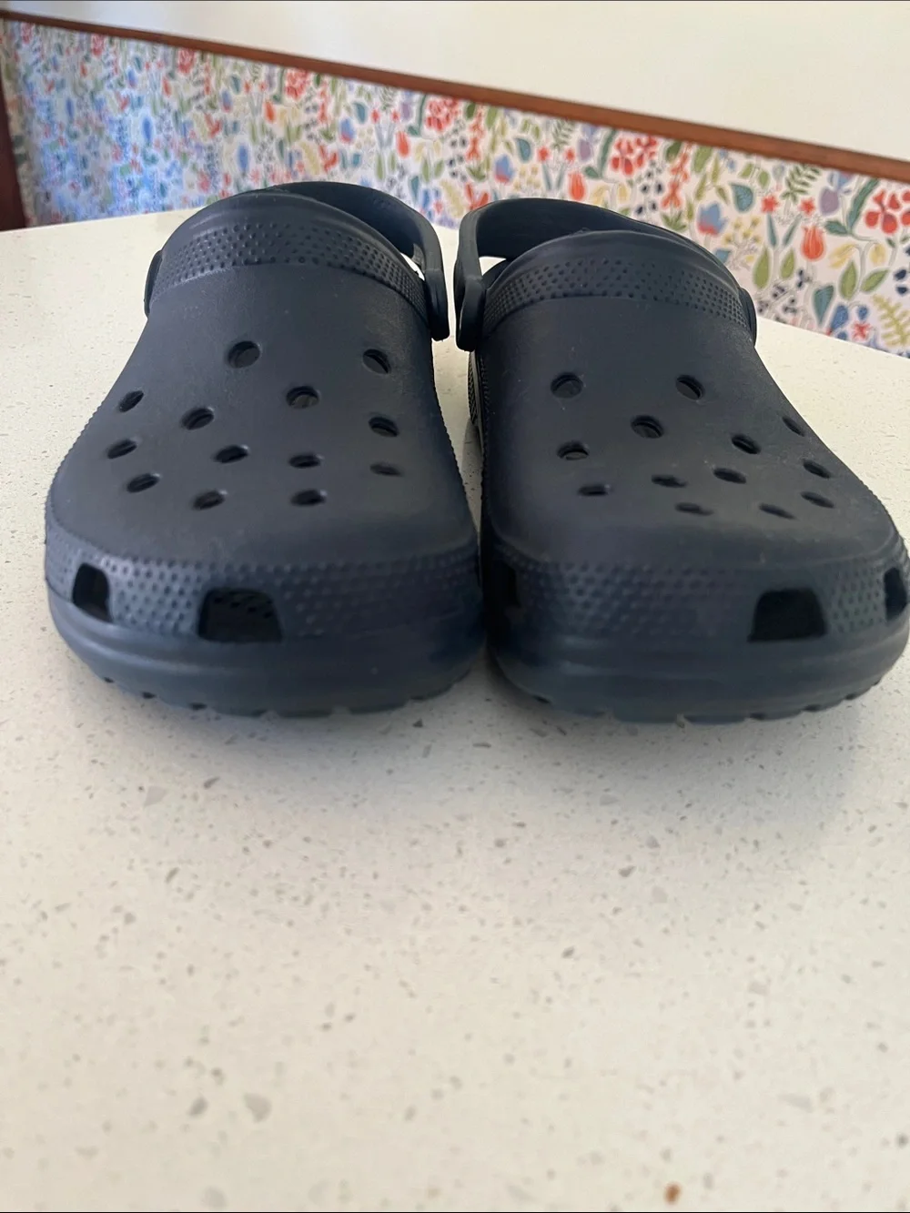CROCS Mens Classic Clog - Navy